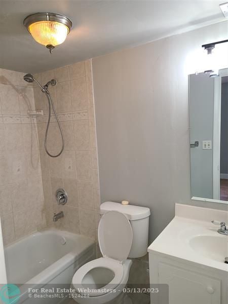 4 of 18 - 3300 Spanish Moss Ter 202, Lauderhill, FL