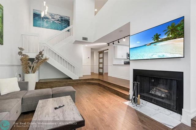 715 Saint Albans Dr, Boca Raton