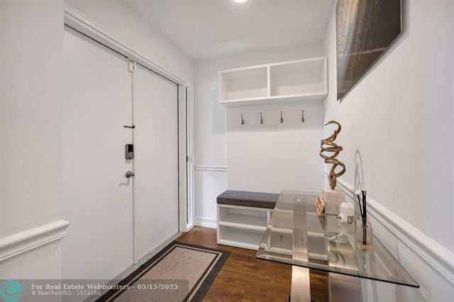 4 of 44 - 715 Saint Albans Dr, Boca Raton, FL