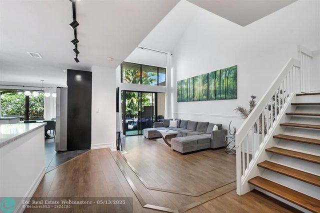 5 of 44 - 715 Saint Albans Dr, Boca Raton, FL