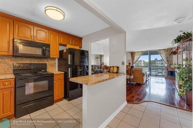 4 of 28 - 2801 N Pine Island Rd 212, Sunrise, FL