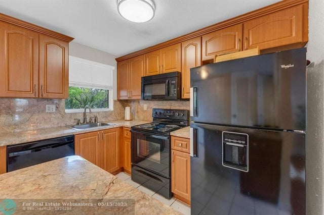 5 of 28 - 2801 N Pine Island Rd 212, Sunrise, FL
