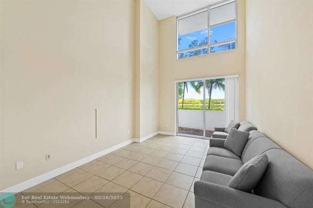 3 of 33 - 2641 N Flamingo Rd Th7, Sunrise, FL
