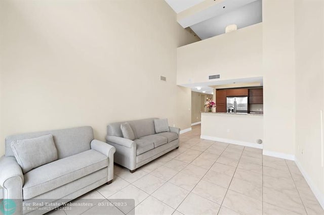 4 of 33 - 2641 N Flamingo Rd Th7, Sunrise, FL