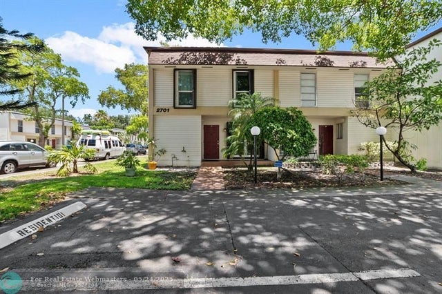 3 of 28 - 2701 N 34th Ave 1-a, Hollywood, FL