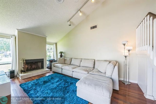4 of 22 - 103 Summerwinds Ln, Jupiter, FL