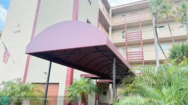 2108 S Cypress Bend Dr 306, Pompano Beach