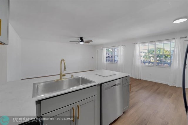 5 of 35 - 5203 Ne 24th Ter B207, Fort Lauderdale, FL