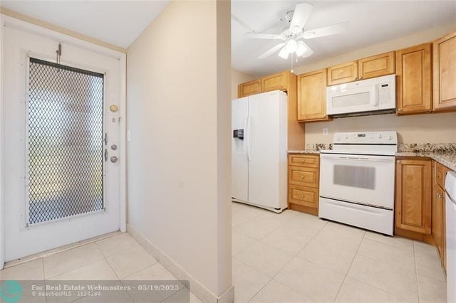 2 of 41 - 10101 Sunrise Lakes Blvd 410, Sunrise, FL