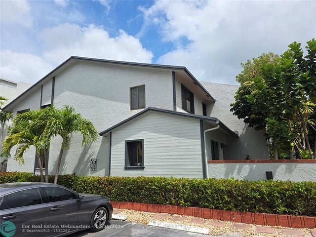 817 Se 12th Ct 1, Fort Lauderdale