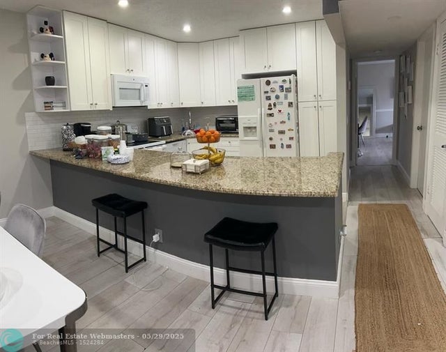 1 of 17 - 22755 Sw 66th Ave 203, Boca Raton, FL
