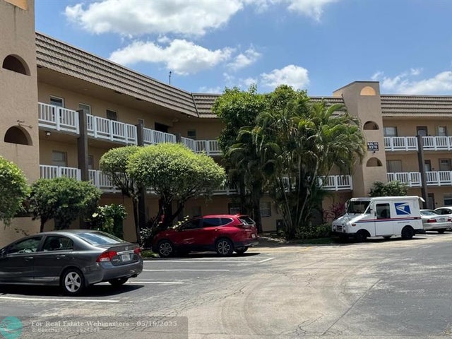 1 of 41 - 9370 Sunrise Lakes Blvd 209, Sunrise, FL