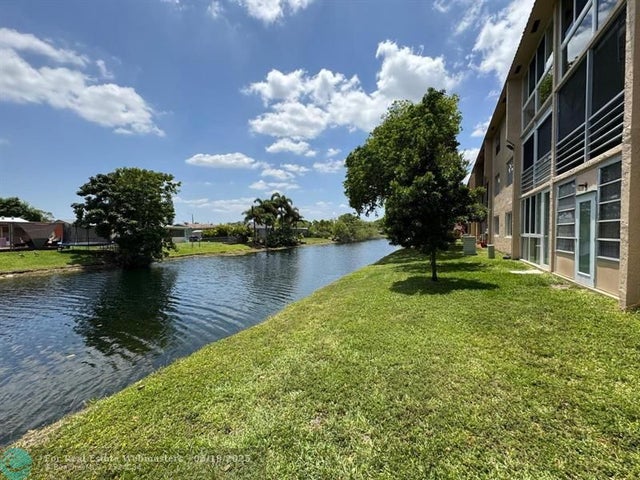 2 of 41 - 9370 Sunrise Lakes Blvd 209, Sunrise, FL