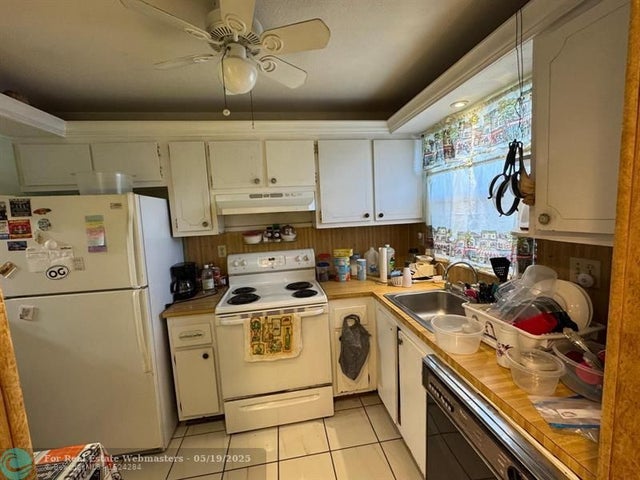 3 of 41 - 9370 Sunrise Lakes Blvd 209, Sunrise, FL