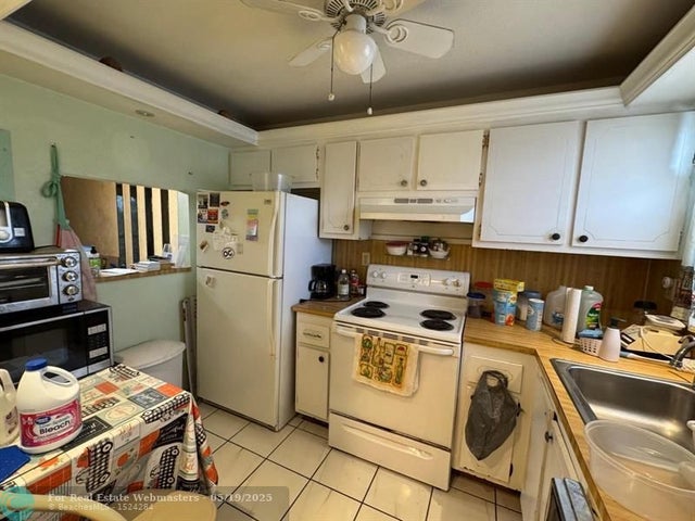 5 of 41 - 9370 Sunrise Lakes Blvd 209, Sunrise, FL