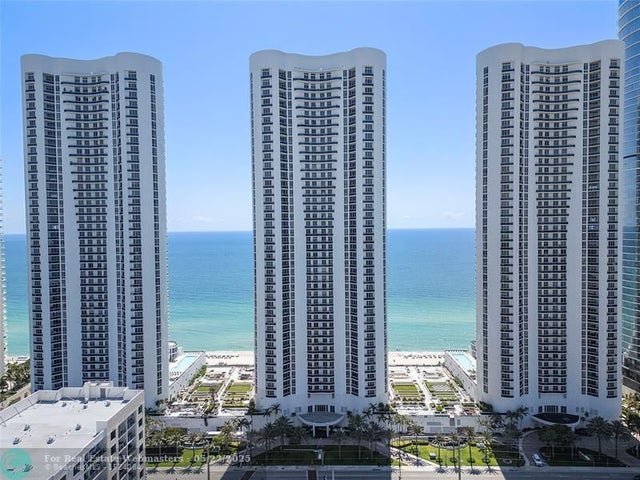 2 of 74 - 16001 Collins Ave 2001, Sunny Isles Beach, FL