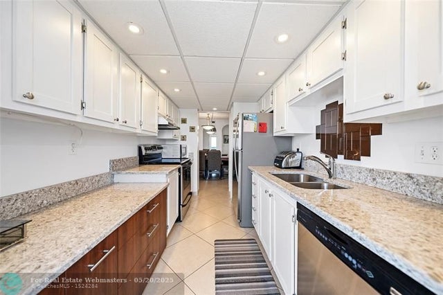 5 of 30 - 2841 N Ocean Blvd 1103, Fort Lauderdale, FL