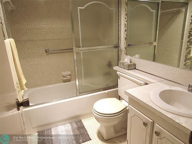 5 of 42 - 4002 Cambridge A 4002, Deerfield Beach, FL