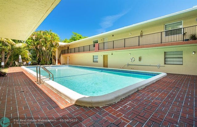 1 of 28 - 1826 N Dixie Hwy 206, Fort Lauderdale, FL