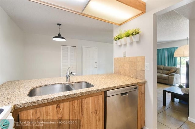 5 of 17 - 3402 Gardens East Drive 14b-sale, Palm Beach Gardens, FL