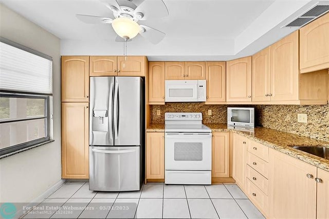 1 of 32 - 2003 Granada J3, Coconut Creek, FL