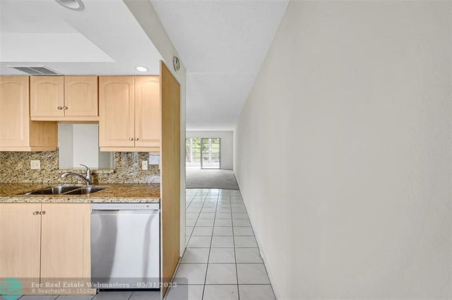 3 of 32 - 2003 Granada J3, Coconut Creek, FL