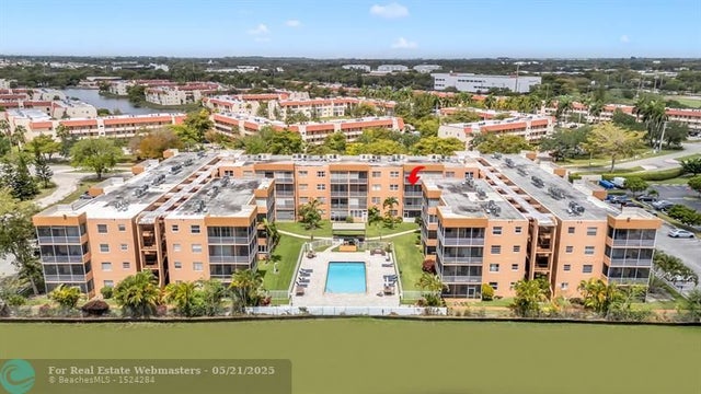 3 of 11 - 3048 E Sunrise Lakes Dr 313, Fort Lauderdale, FL
