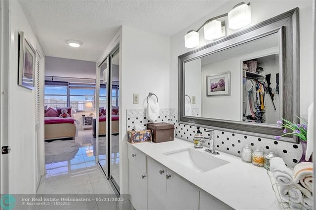 5 of 50 - 18041 Se Biscayne Blvd 503, Aventura, FL