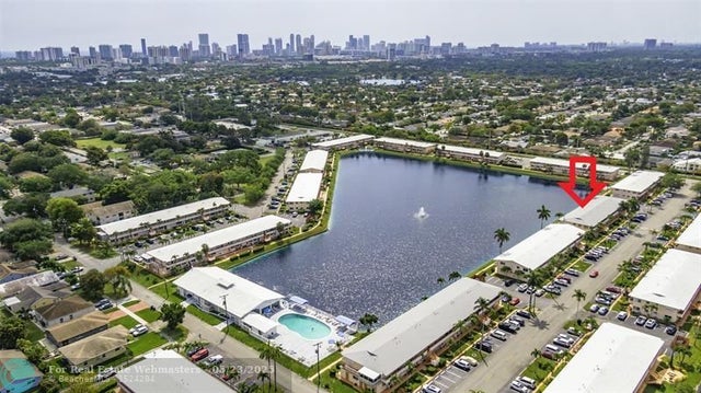 2 of 53 - 925 Sw 11th Ave J-17, Hallandale, FL