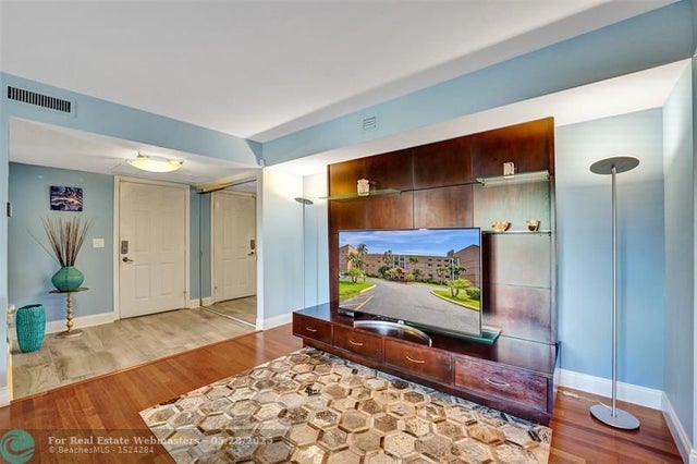 5 of 17 - 701 Nw 19th St 300, Fort Lauderdale, FL