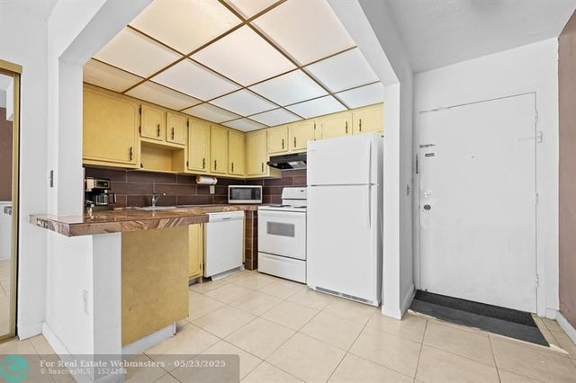 4 of 13 - 7100 Nw 17th St 218, Plantation, FL