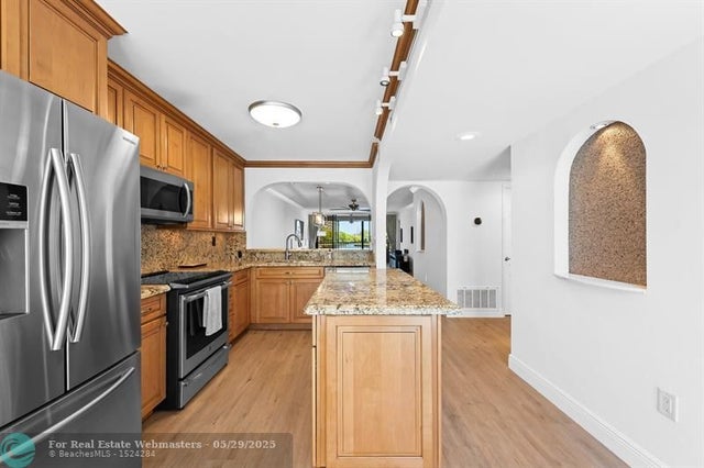 3 of 26 - 1100 Se 5th Ct 33, Pompano Beach, FL