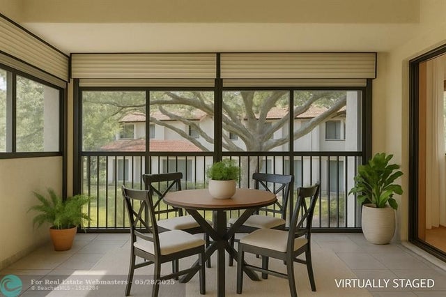 3 of 35 - 3407 Emerald Oaks Dr, Hollywood, FL