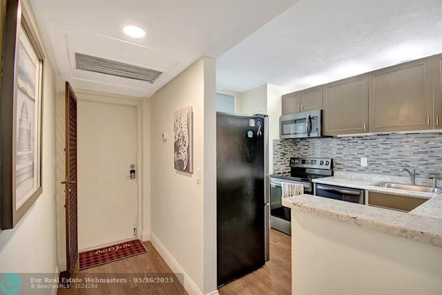 4 of 38 - 5300 Ne 24th Ter 210c, Fort Lauderdale, FL