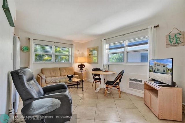 5 of 31 - 3230 Ne 13th St 203, Pompano Beach, FL