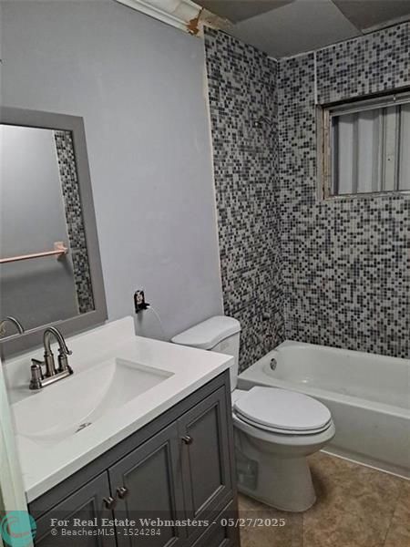 1 of 1 - 1450 E Sample Rd 101, Pompano Beach, FL