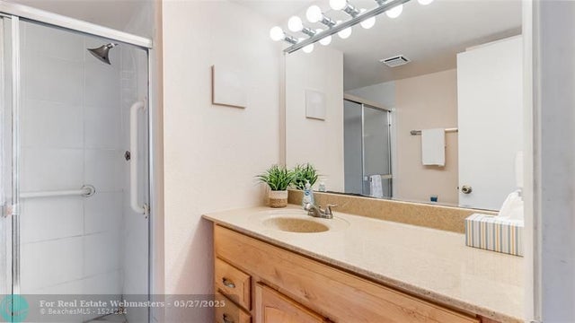 4 of 39 - 9750 Sunrise Lakes Blvd 302, Sunrise, FL