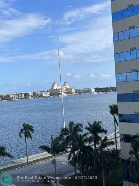 1 of 48 - 1551 N Flagler Dr 716, West Palm Beach, FL