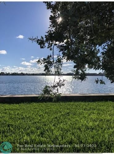 2 of 48 - 1551 N Flagler Dr 716, West Palm Beach, FL
