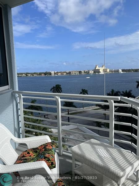 5 of 48 - 1551 N Flagler Dr 716, West Palm Beach, FL