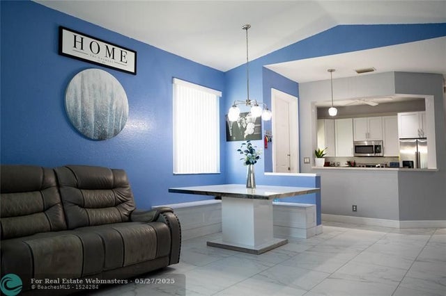 5 of 27 - 1102 Sw 158th Ave, Pembroke Pines, FL