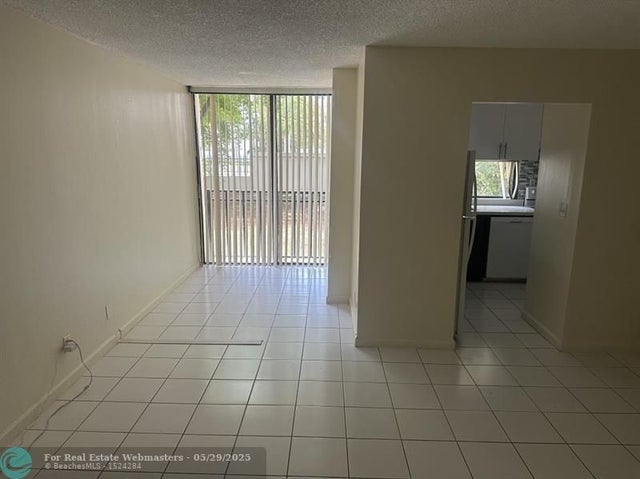 4 of 12 - 16909 N Bay Rd 111, Sunny Isles Beach, FL