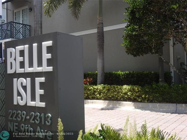 1 of 29 - 2299 Ne 9th Ave 2299, Wilton Manors, FL