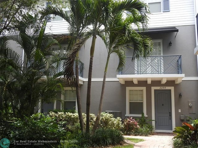3 of 29 - 2299 Ne 9th Ave 2299, Wilton Manors, FL