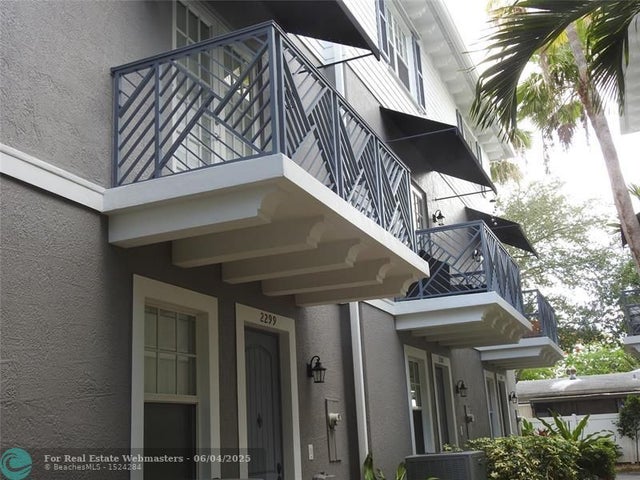 4 of 29 - 2299 Ne 9th Ave 2299, Wilton Manors, FL