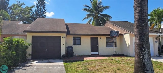 1 of 18 - 5078 Ambler Ln 01, Lake Worth, FL