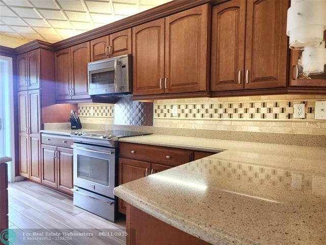 4 of 33 - 101 Ne 19th Ave 122, Deerfield Beach, FL