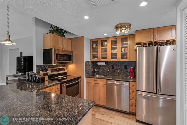 5 of 39 - 1535 Se 15th St 105, Fort Lauderdale, FL