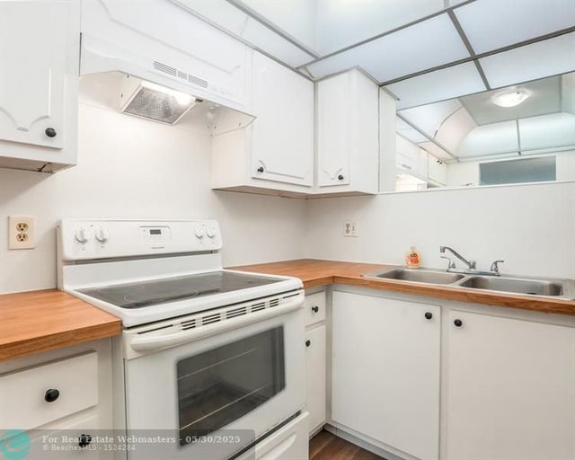 2 of 21 - 6201 N Falls Cir Dr 109, Lauderhill, FL