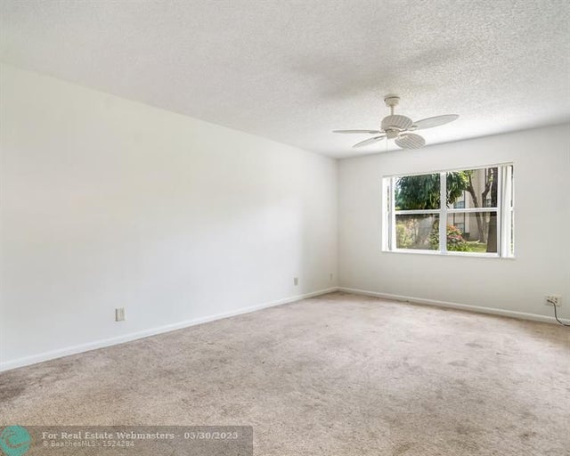 4 of 21 - 6201 N Falls Cir Dr 109, Lauderhill, FL